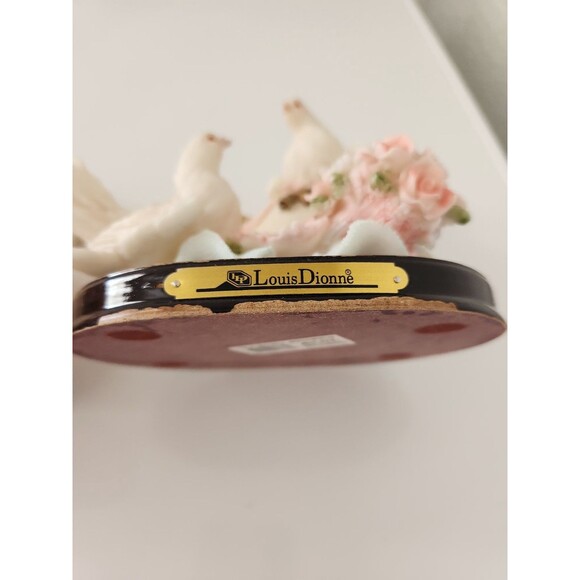 2Vintage Louis Dionne Doves and Roses Figurine On A Wood Stand Wood Has Peeling - Picture 6 of 11